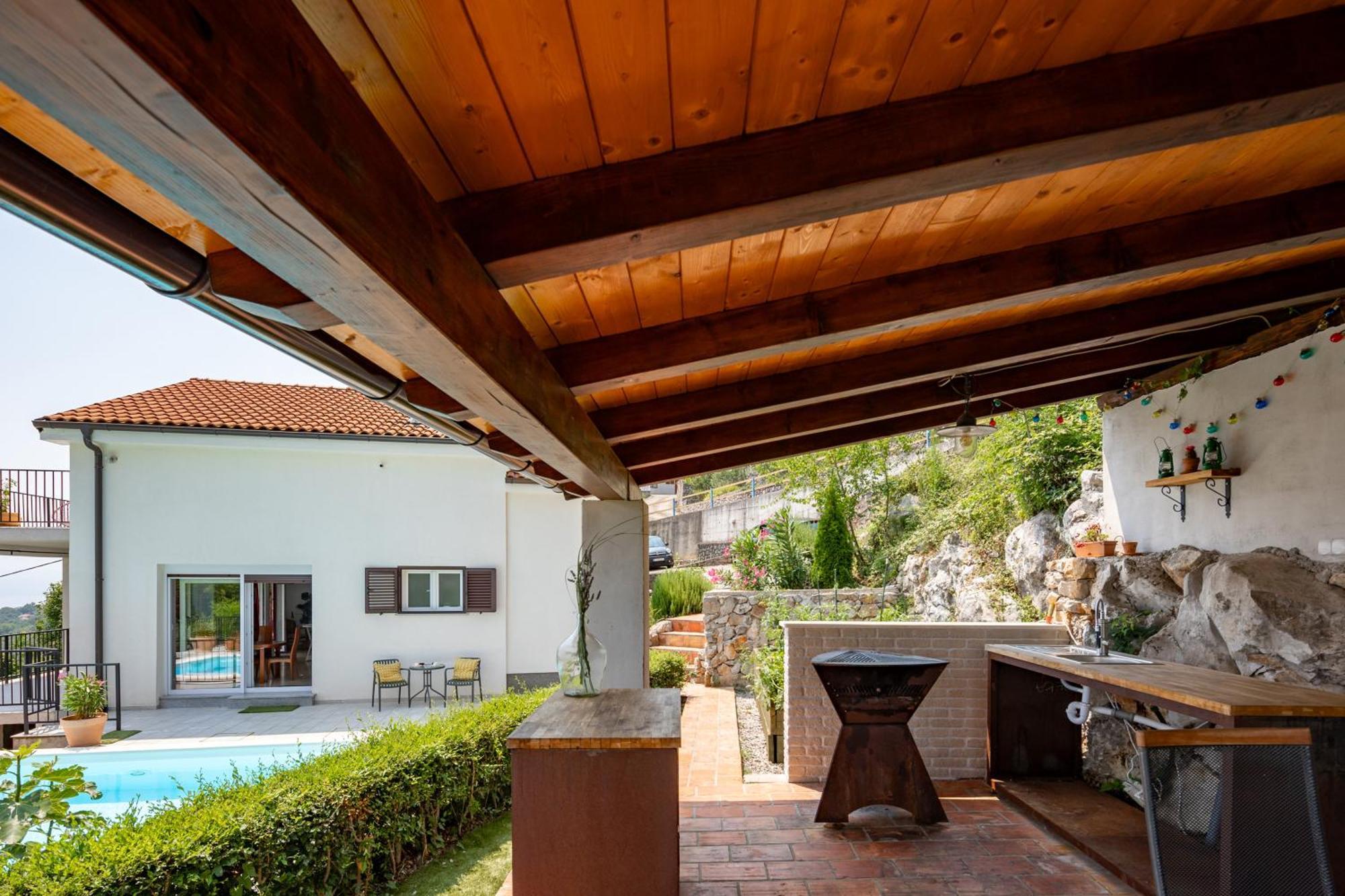 Kvarner With Private Heated Pool * Ičići